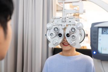 Optometry equipment